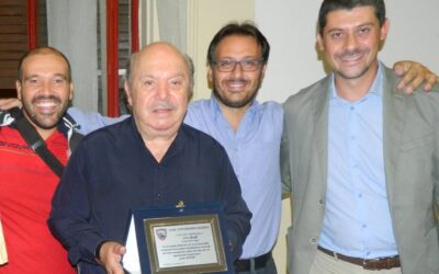 Un pandoro granata per regalare un sorriso ai bambini: ecco come aderire