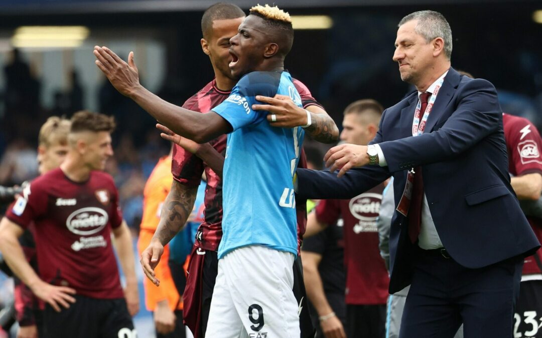 “Oshimen furioso perchè la Salernitana posticipò la festa scudetto”: ma loro “non ci calcolano proprio”