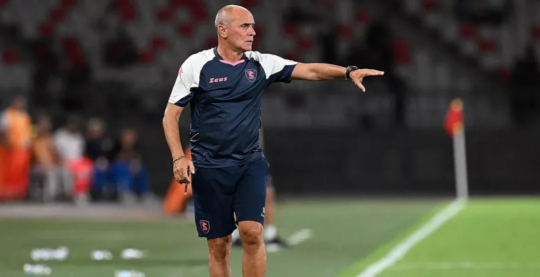 “Il 3-5-2 è il vestito adatto a noi”. Martusciello non ha valorizzato la rosa o il ds non ha seguito le sue indicazioni?