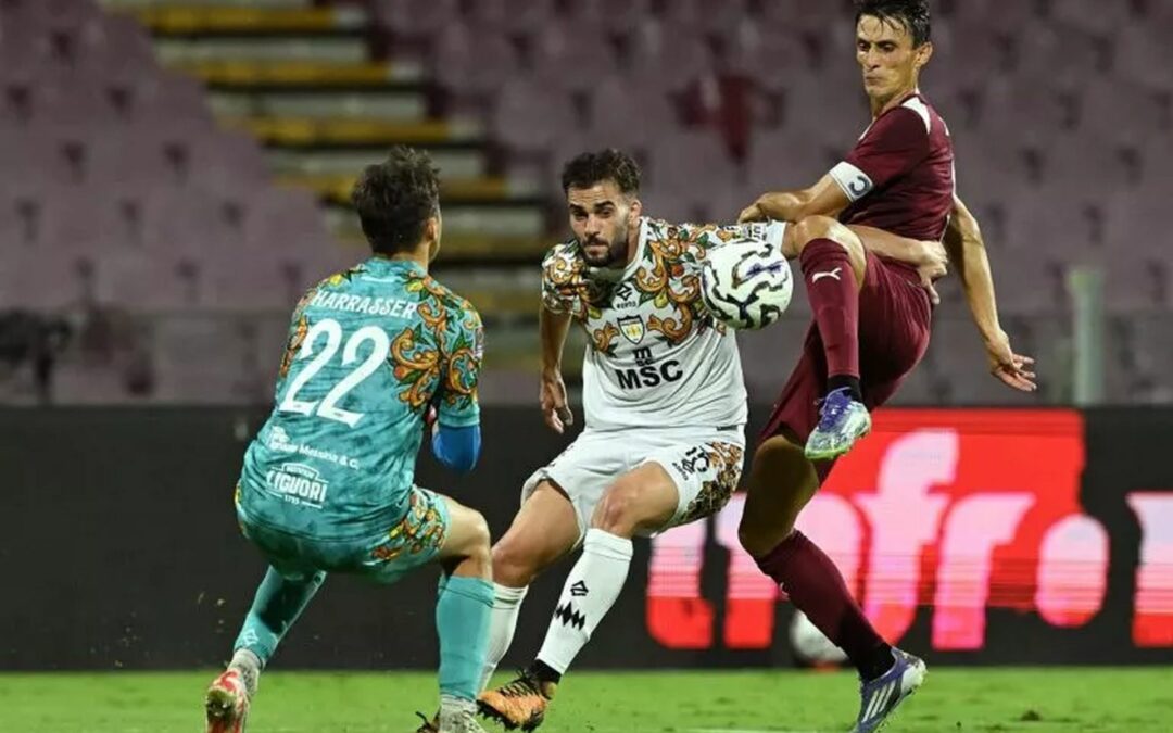 Super Arechi e grande reazione di un gruppo che suda la maglia. Sul gioco…