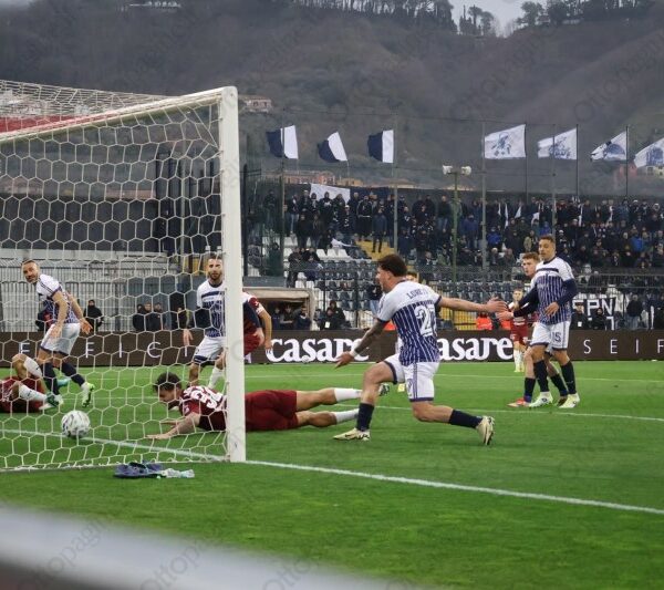 Pagelle: Tascone un disastro, bene Capomaggio. Arena rovina tutto