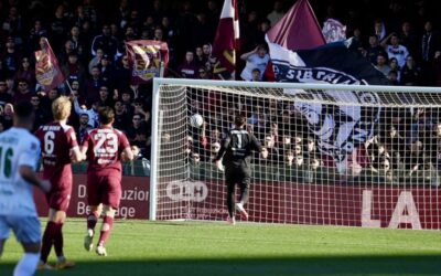 Spogliatoio spaccato, la preoccupazione di Faggiano: “Così non va”