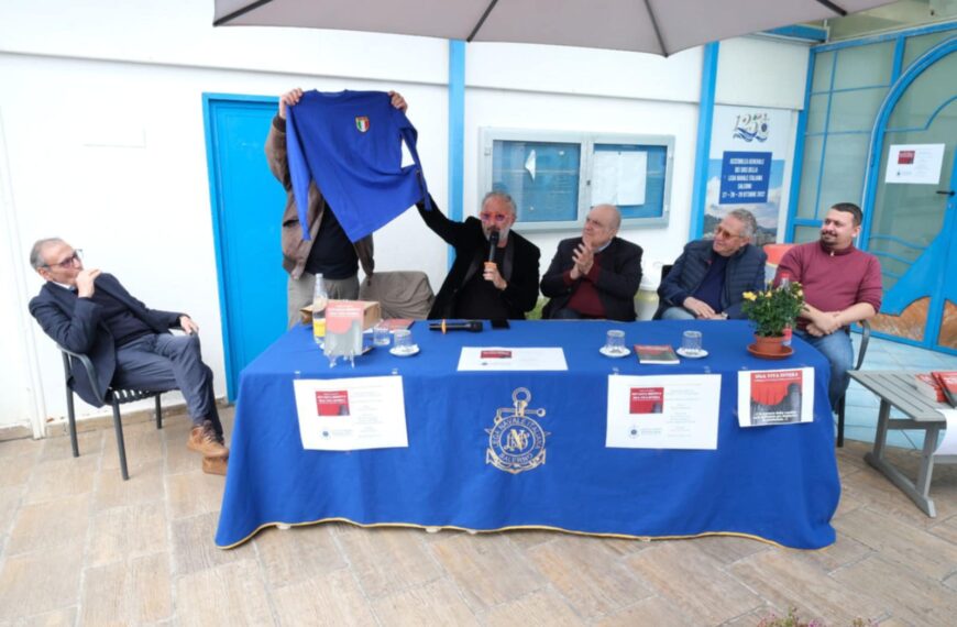 Salernitana è orgoglio e appartenenza: iniziativa da brividi a Salerno